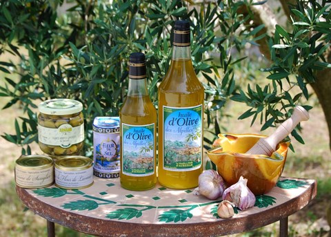 Huile d'olives du moulin d'Aureille en Provence